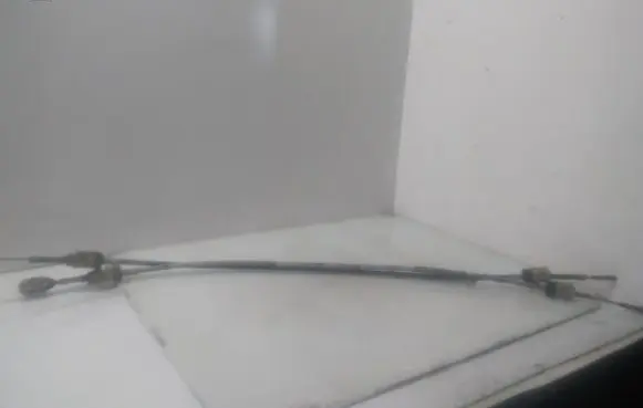 Opel Zafira A Gear shift cable linkage 90578381