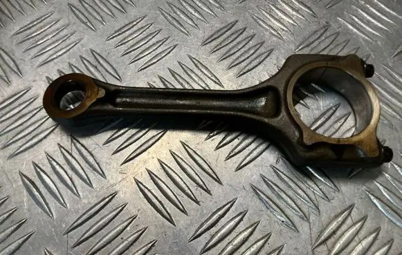Peugeot 207 Connecting rod/conrod 