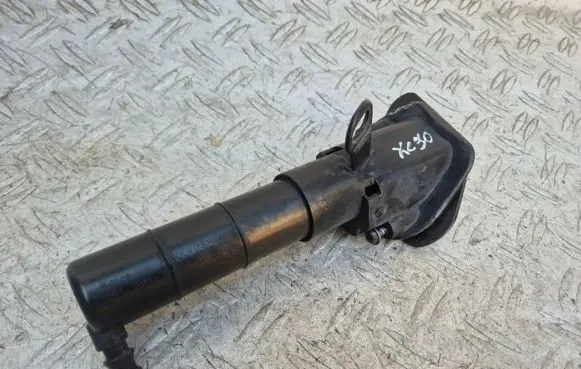 Headlight washer spray nozzle