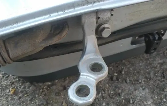 Ford Focus Rear door lower hinge