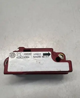 Volkswagen Golf IV Airbag deployment crash/impact sensor 1J0909606D 16990215 5WK42350
