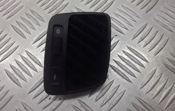 Audi A6 S6 C5 4B Dashboard side air vent grill/cover trim 4B0819793