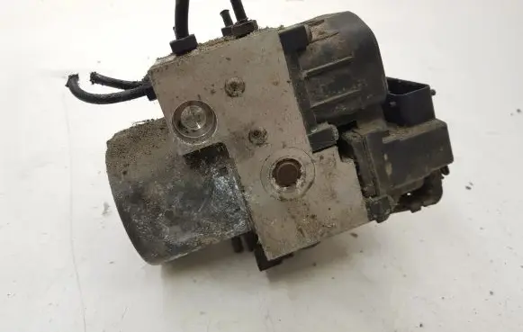 Volkswagen PASSAT B5 ABS Pump 8E0614111K 0265216466