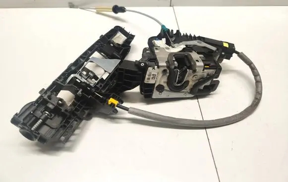 Mercedes-Benz S W222 Rear door lock a2220064099 a0997602100