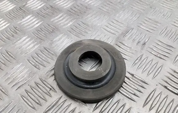 Volkswagen Golf VI Rear coil spring rubber mount 