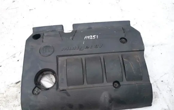 Fiat Bravo Engine cover (trim)