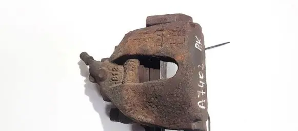 Mazda 3 I Front brake caliper 813