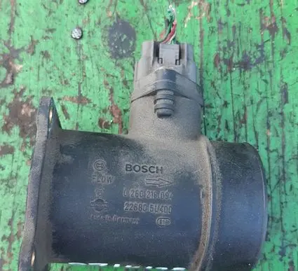 Nissan Primera Mass air flow meter