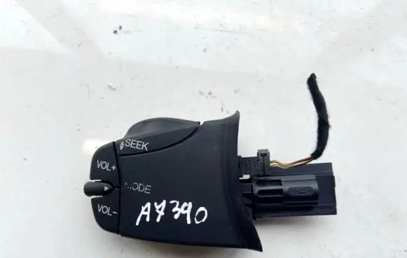 Ford Mondeo Mk III Steering wheel buttons/switches 98ab14k147ac