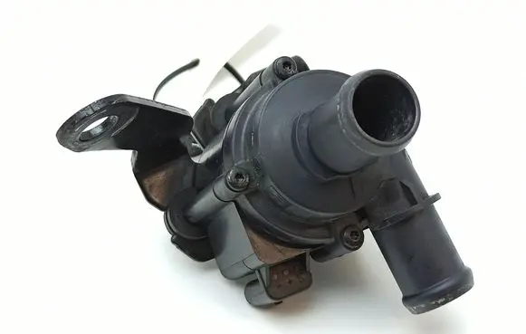 Audi A4 S4 B9 8W Electric auxiliary coolant/water pump 5Q0965561B 04L965559A