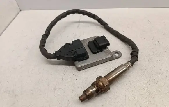 Mercedes-Benz E W212 Lambda probe sensor A0009051412 0009051412 A3C03398500