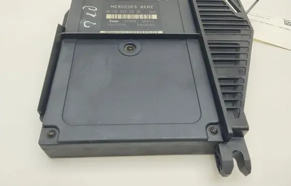 Mercedes-Benz E W210 Other control units/modules 2108203826