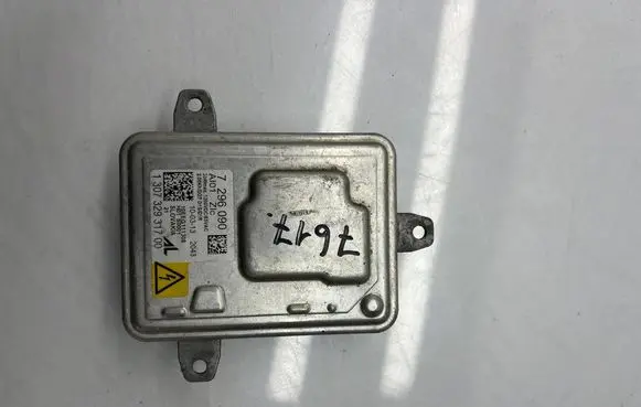 BMW 3 F30 F35 F31 Headlight ballast module Xenon 7296090