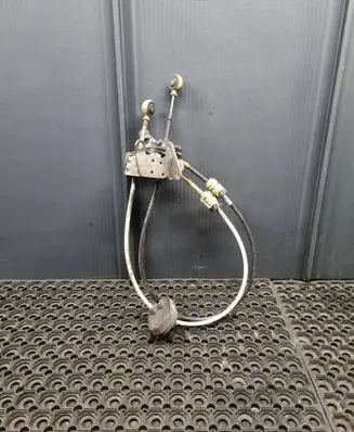 Opel Vectra C Gear shift cable linkage 55559460