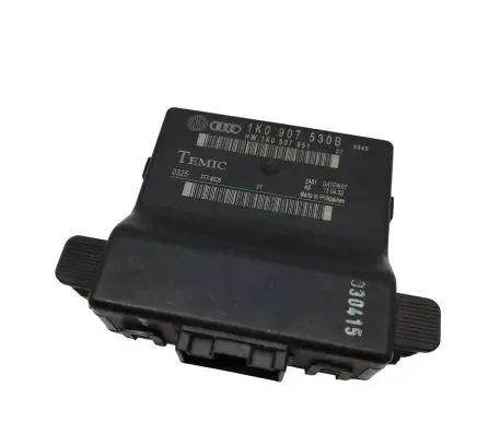 Audi A3 S3 8P Gateway control module 1K0907530B 1K0907951