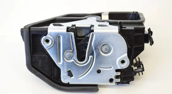 Audi A6 S6 C6 4F Rear door lock 7229459