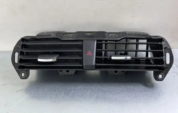 Ford Mondeo MK V Dash center air vent grill DS7319K617ATW