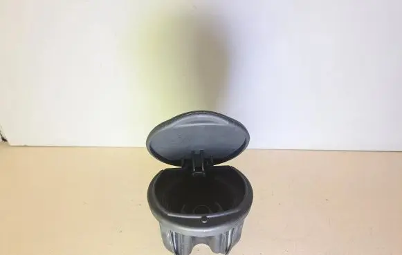 Chrysler Grand Voyager V Car ashtray 05108051AA 05108052AA 55911