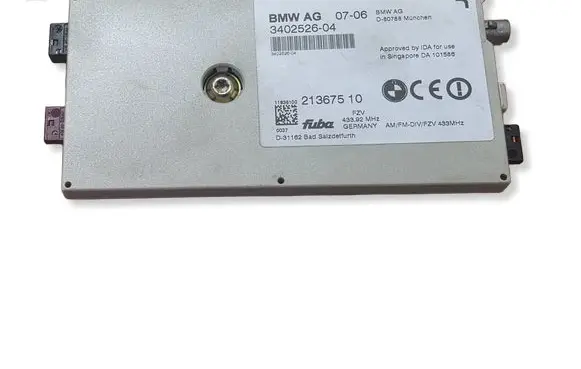 BMW X3 E83 Aerial antenna amplifier 3402526 11836100 21367510