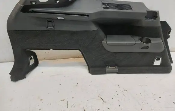 Trunk/boot side trim panel