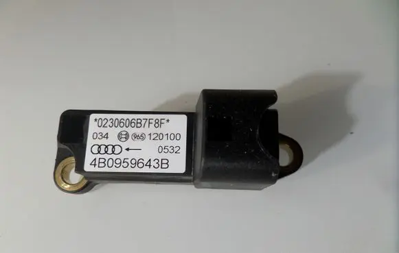 Audi A6 S6 C5 4B Airbag deployment crash/impact sensor 4B0959643B 120100 0532