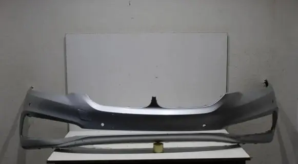 BMW 5 G30 G31 Front bumper 7385336 72758411 51811