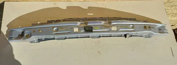 Opel Zafira A Front bumper support beam 