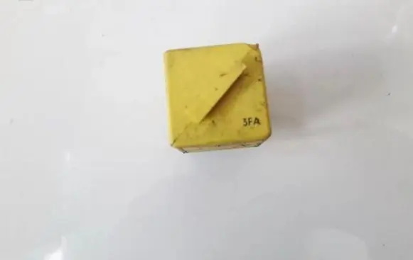 Ford Mondeo MK I Other relay 93bg14n089ba v23136-b1-x3