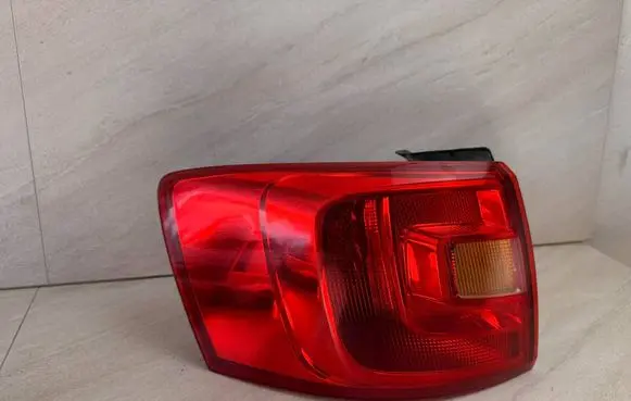 Volkswagen Jetta VI Rear/tail lights 