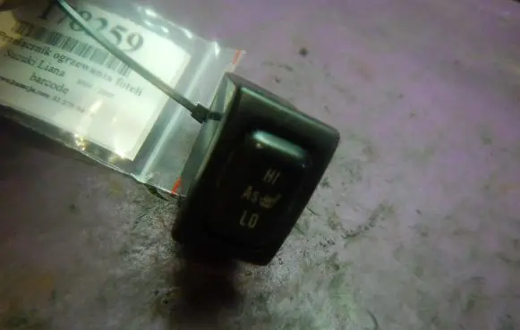 Suzuki Liana Seat heating switch