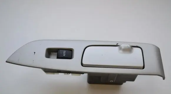 Lexus RX 450H Electric window control switch 8403048070