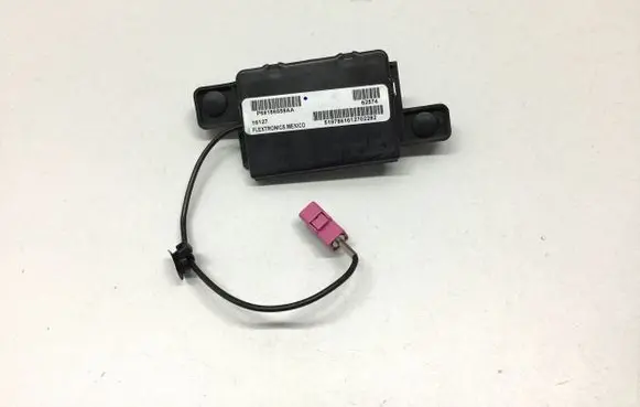 Chrysler Pacifica Aerial antenna amplifier 68186558AA