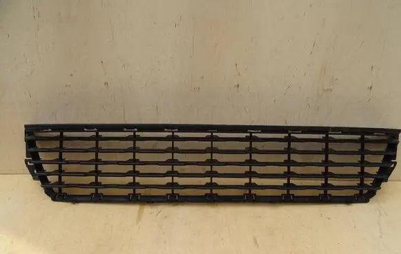 Citroen C3 Picasso Front bumper lower grill 9681801377
