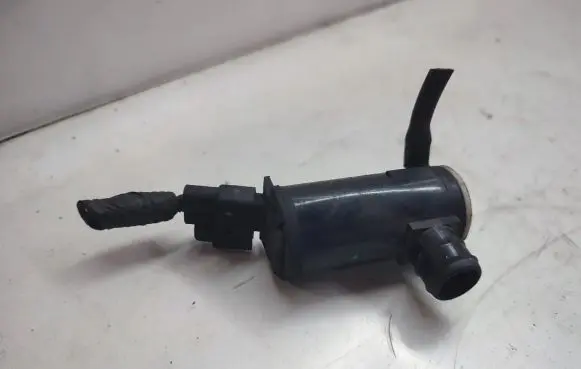 KIA Sportage Windscreen/windshield washer pump