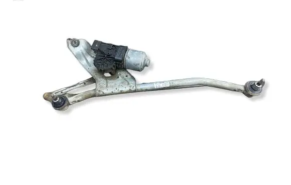 Dacia Duster Front wiper linkage and motor 8200619512