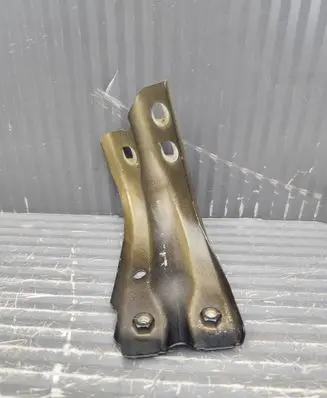 Jeep Cherokee KL Fender mounting bracket CHEROKEEKLWSPORNIK