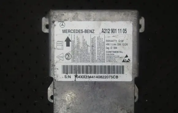 Mercedes-Benz E W212 Airbag control unit/module a2129011105 5wk44771