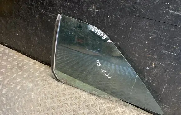 Mercedes-Benz S W126 Rear side window 43R001025