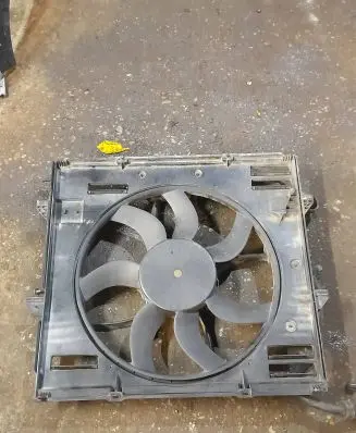 Volkswagen Amarok Radiator cooling fan shroud A54906110 0460810314