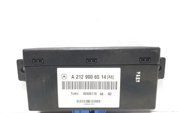 Mercedes-Benz E W212 Air suspension control unit module (rear) 