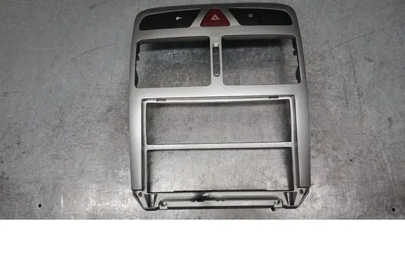 Peugeot 307 CC Center console