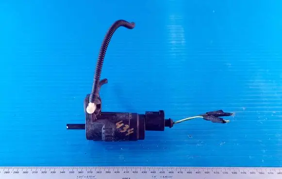 Seat Toledo III (5P) Windscreen/windshield washer pump 1K6955651 4022616