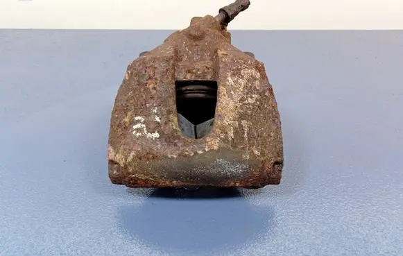 Ford Focus C-MAX Front brake caliper
