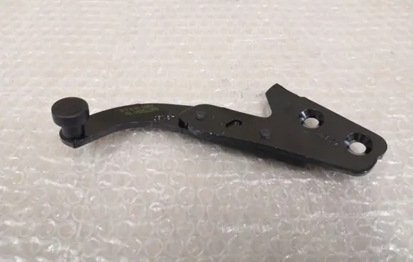 Mercedes-Benz Vito Viano W447 Sliding door upper roller guide/hinge A4477600147W447