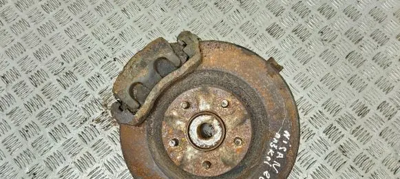 Nissan Qashqai Front wheel hub spindle knuckle