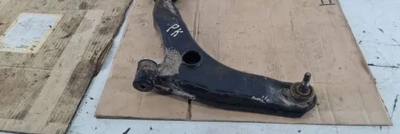 Volvo S40, V40 Front lower control arm/wishbone