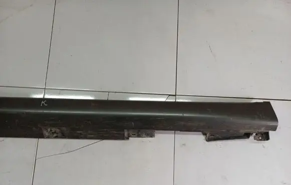 Toyota Corolla Verso AR10 Sill
