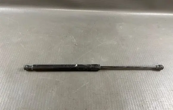 Peugeot 208 II Tailgate/trunk strut/damper 9827758080