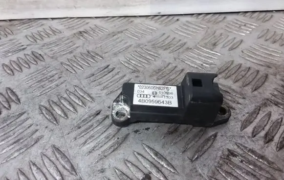 Audi A6 S6 C5 4B Airbag deployment crash/impact sensor 4B0959643B