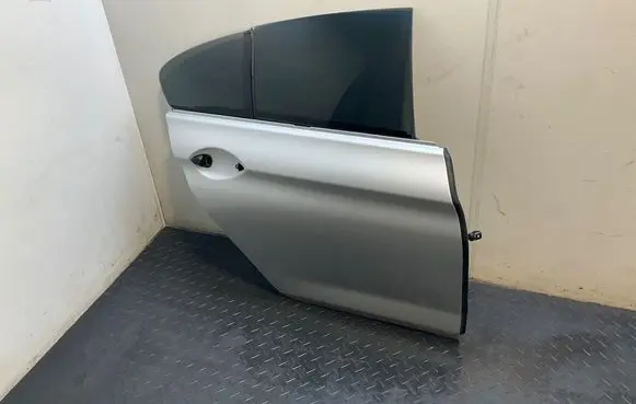 BMW 6 F06 Gran coupe Rear door